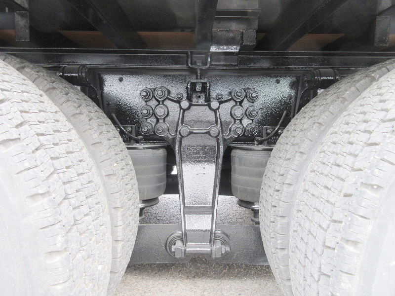 ★9570*2415*700★4軸低床★7MT★積載14.2t★アルミホイール|中古トラックの販売・買取・査定のアイナビ