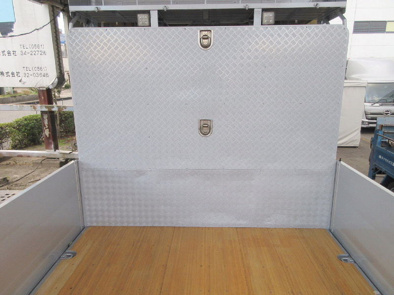 ★9570*2415*700★4軸低床★7MT★積載14.2t★アルミホイール|中古トラックの販売・買取・査定のアイナビ