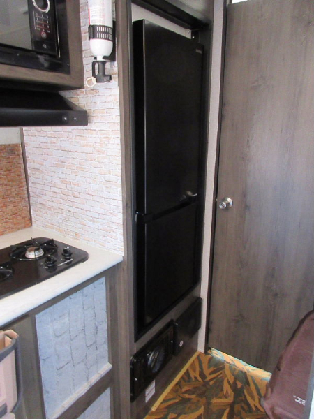 ★キャンピングトレーラ★|中古トラックの販売・買取・査定のアイナビ