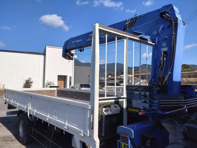 日野自動車レンジャー 4tユニック 4段クレーン ラジコン有り|中古トラックの販売・買取・査定のアイナビ