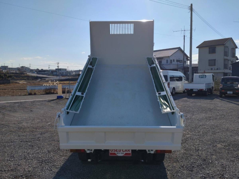 日野自動車デュトロ 2tダンプ 全低床 オートマ車|中古トラックの販売・買取・査定のアイナビ