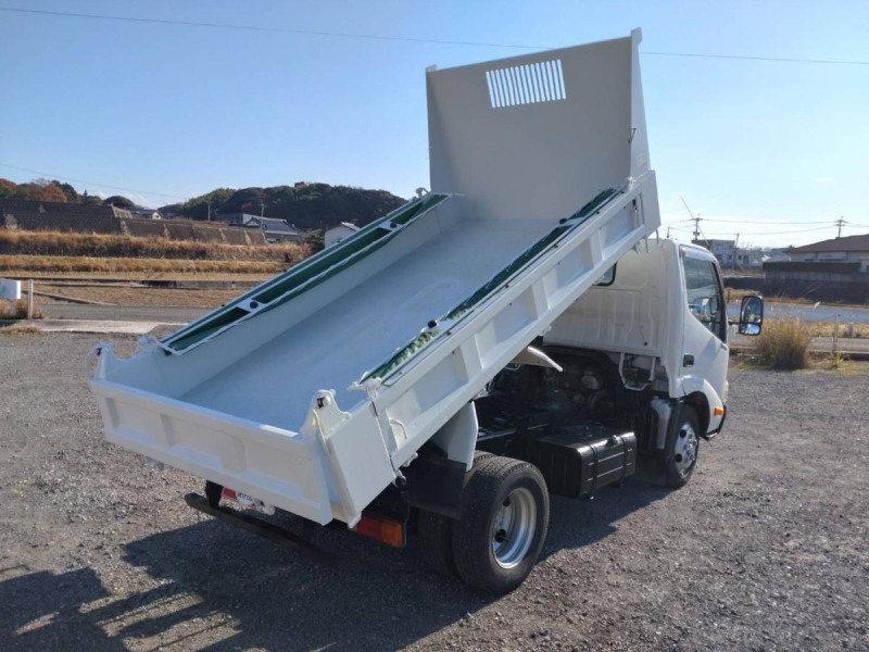 日野自動車デュトロ 2tダンプ 全低床 オートマ車|中古トラックの販売・買取・査定のアイナビ