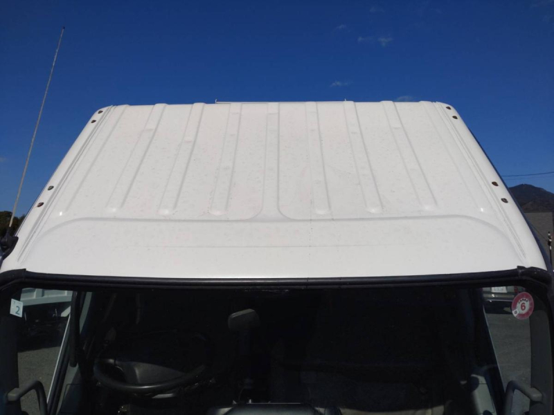 日野自動車デュトロ 2tダンプ 全低床 オートマ車|中古トラックの販売・買取・査定のアイナビ