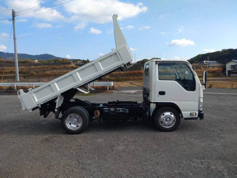 いすゞエルフ 3tダンプ オートマ車 積載量3000kgコボレーン|中古トラックの販売・買取・査定のアイナビ