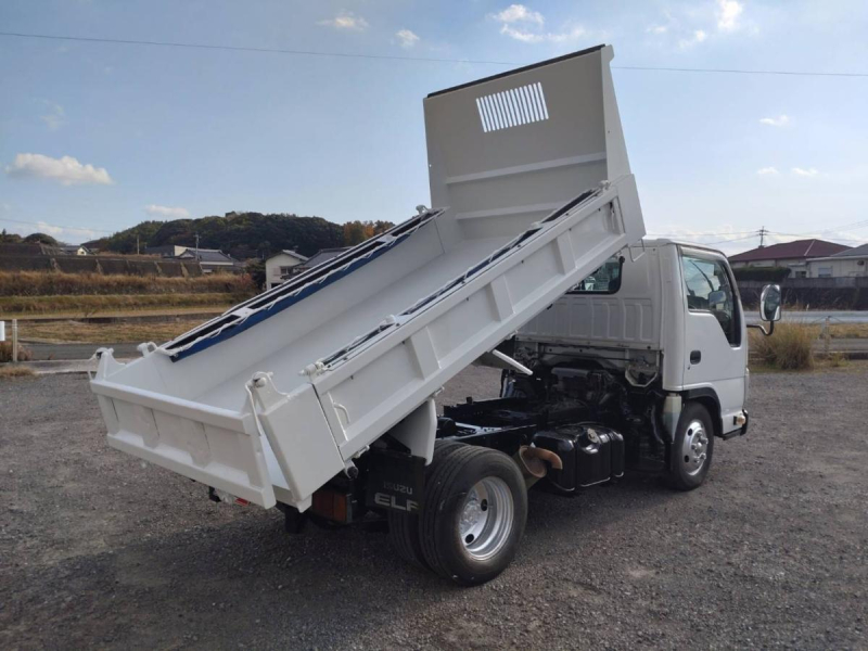 いすゞエルフ 3tダンプ オートマ車 積載量3000kgコボレーン|中古トラックの販売・買取・査定のアイナビ