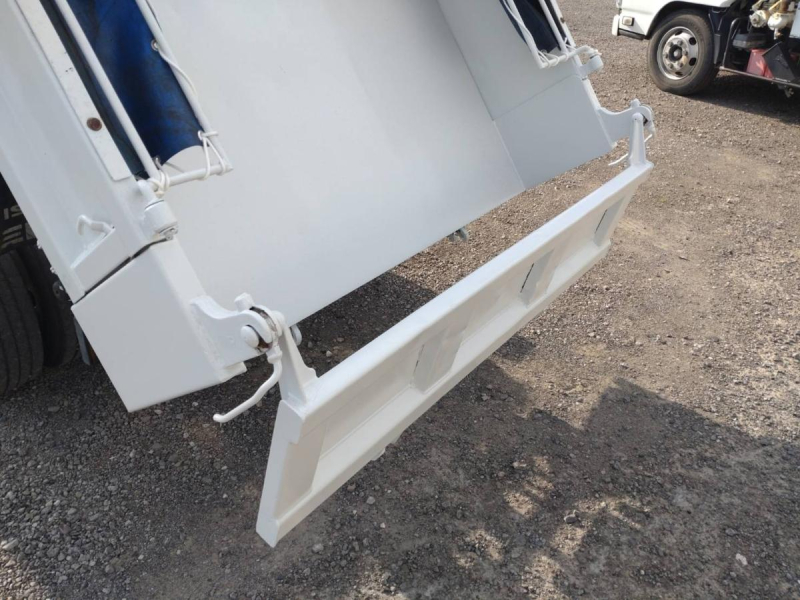 いすゞエルフ 3tダンプ オートマ車 積載量3000kgコボレーン|中古トラックの販売・買取・査定のアイナビ