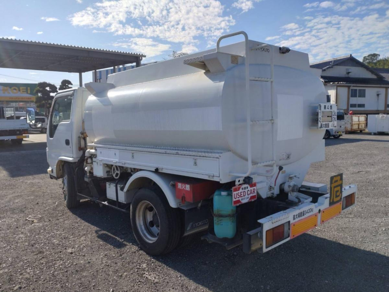 いすゞエルフ タンクローリー 2層4KL 消防書類有り AT車|中古トラックの販売・買取・査定のアイナビ