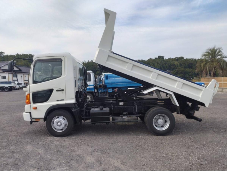 日野自動車レンジャー 4tダンプ コボレーン 電動ミラー|中古トラックの販売・買取・査定のアイナビ