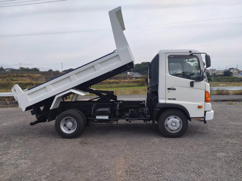 日野自動車レンジャー 4tダンプ コボレーン 電動ミラー|中古トラックの販売・買取・査定のアイナビ