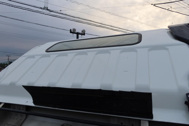 ワイド超ロング3段クレーンラジコン付きセルフ|中古トラックの販売・買取・査定のアイナビ