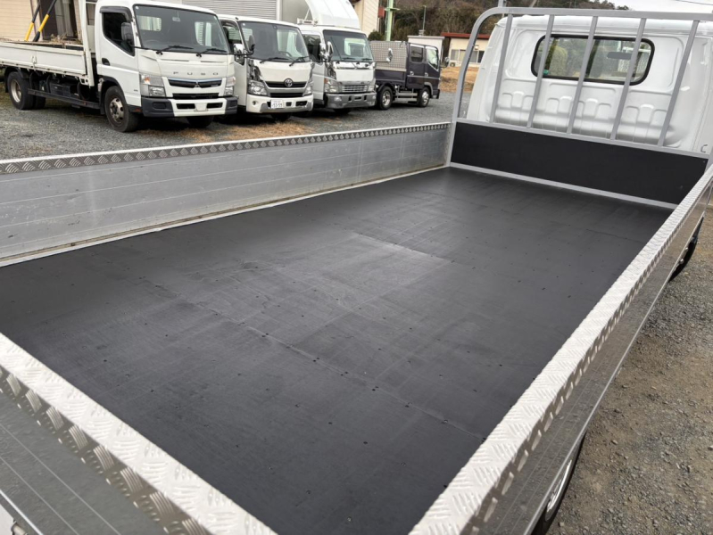 ★★エルフ ワイドロング 3トン 荷台張替え済み★★|中古トラックの販売・買取・査定のアイナビ