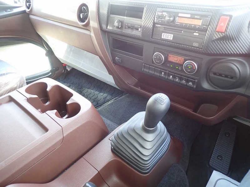 増トン 7t l7270㎜ ワイド ハイルーフ 後輪エアサス|中古トラックの販売・買取・査定のアイナビ