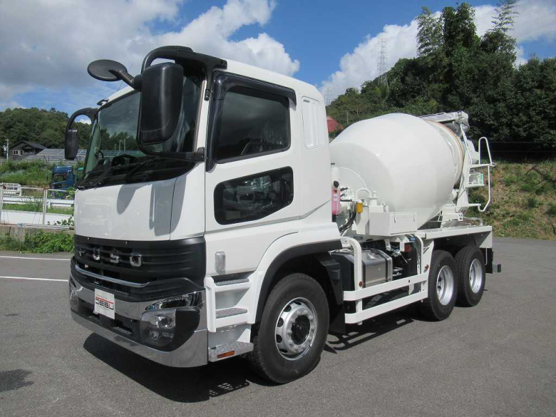 カヤバ ドラム容量8.7立米 最大混合容量4.4立米 電動カバー|中古トラックの販売・買取・査定のアイナビ