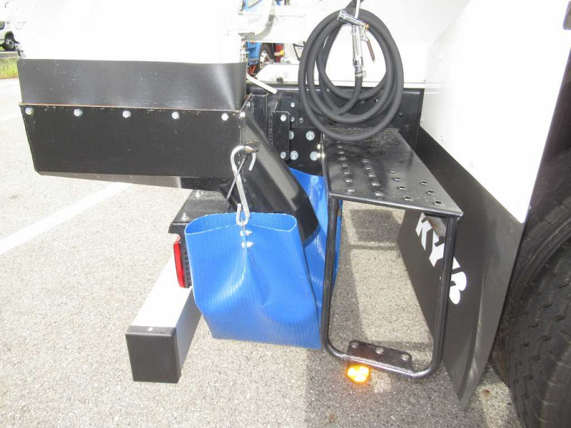 カヤバ ドラム容量8.7立米 最大混合容量4.4立米 電動カバー|中古トラックの販売・買取・査定のアイナビ