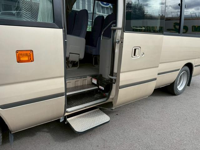 トヨタコースターバス|中古トラックの販売・買取・査定のアイナビ