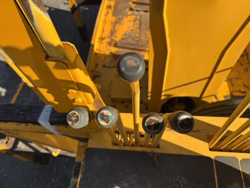 アイチD70Aオーガウインチモーメントリミッター無し|中古トラックの販売・買取・査定のアイナビ