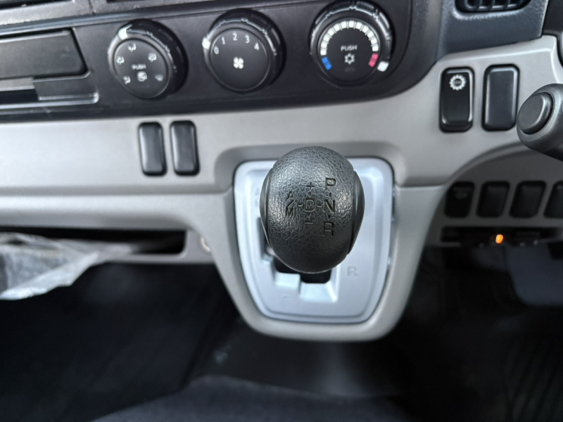 H28年式、キャンター、平ボデー、予備検付|中古トラックの販売・買取・査定のアイナビ