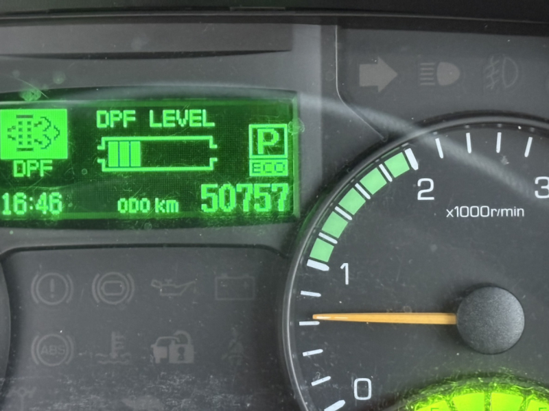 H28年式、キャンター、平ボデー、予備検付|中古トラックの販売・買取・査定のアイナビ