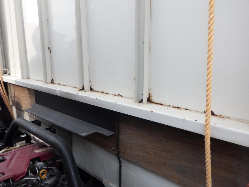 ワイドロング 全低床 積載3t 車輌総重量6615kg|中古トラックの販売・買取・査定のアイナビ