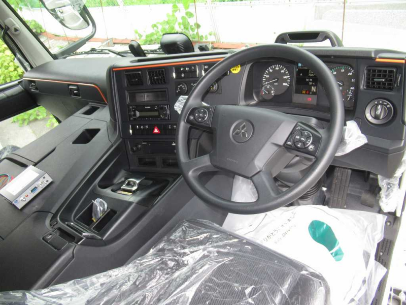 カヤバ ドラム容量8.7立米 最大混合容量4.4立米 電動カバー|中古トラックの販売・買取・査定のアイナビ