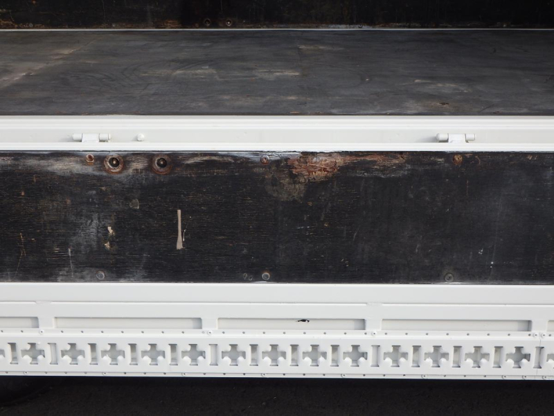 ワイドロング 全低床 積載3t 車輌総重量6615kg|中古トラックの販売・買取・査定のアイナビ