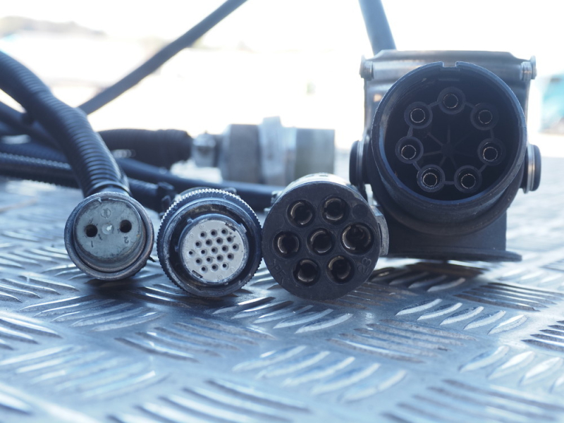 三菱ふそう トラクタ スーパーグレート|中古トラックの販売・買取・査定のアイナビ