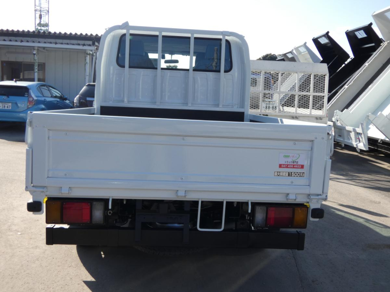 1.5t ダブルキャブ オートマ|中古トラックの販売・買取・査定のアイナビ