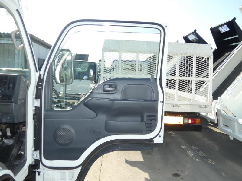 1.5t ダブルキャブ オートマ|中古トラックの販売・買取・査定のアイナビ