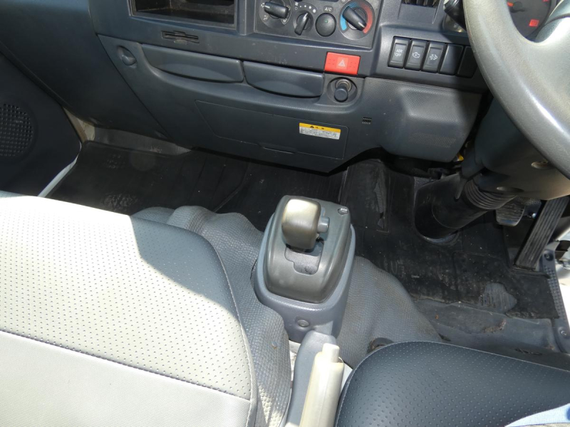 1.5t ダブルキャブ オートマ|中古トラックの販売・買取・査定のアイナビ