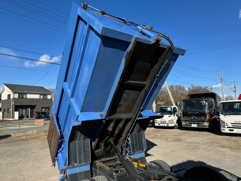 エルフ|中古トラックの販売・買取・査定のアイナビ