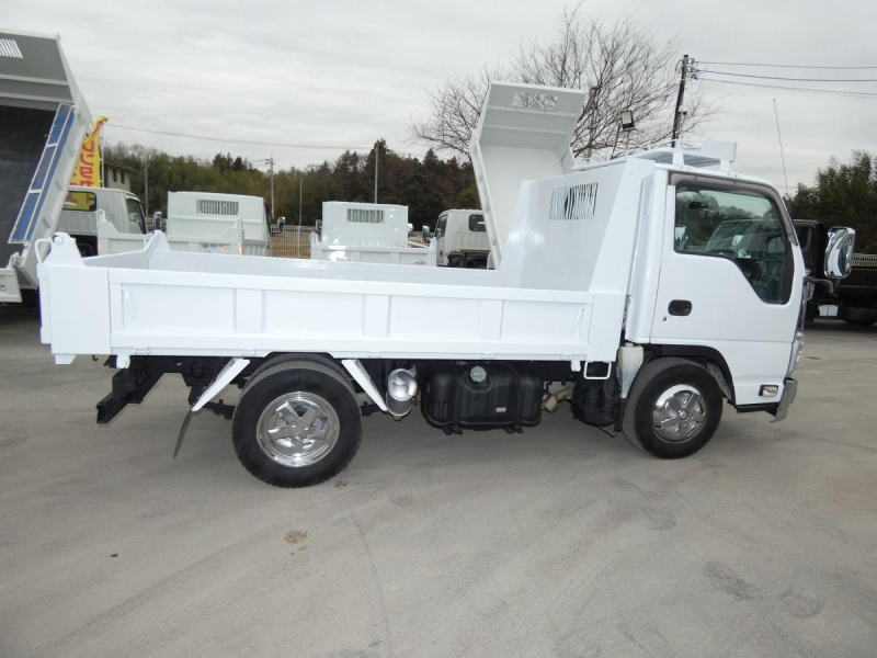 H24　3トン マニュアル ダンプ　260101|中古トラックの販売・買取・査定のアイナビ