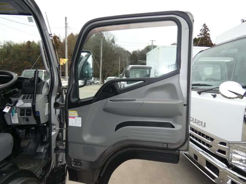 令和1　 2トン マニュアル ダンプ　251226|中古トラックの販売・買取・査定のアイナビ