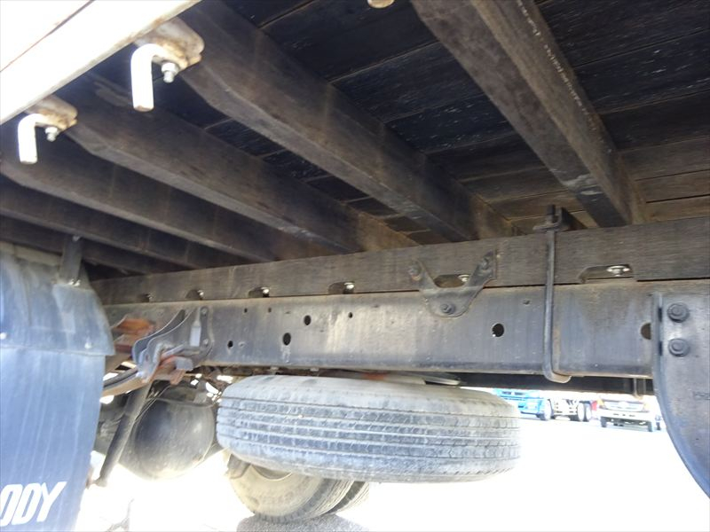 4段 RCFI ユニック|中古トラックの販売・買取・査定のアイナビ