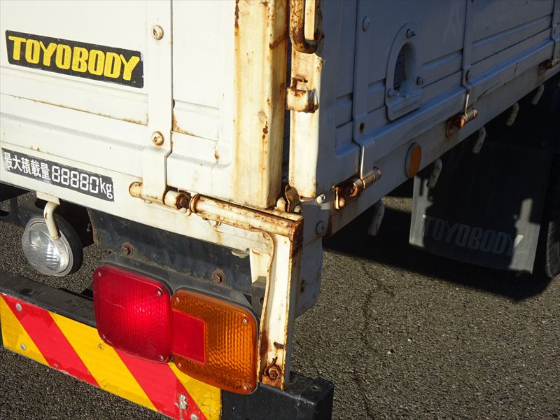 4段 RCFI ユニック|中古トラックの販売・買取・査定のアイナビ