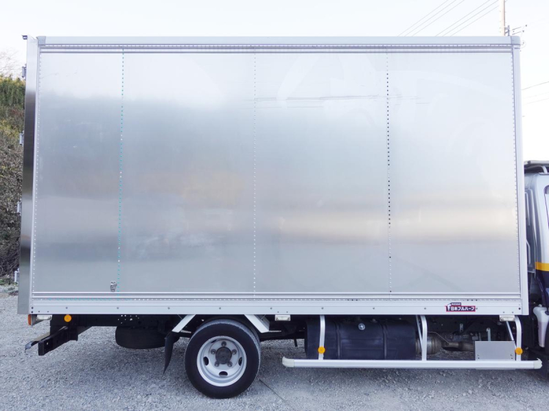 総重量4965kg積載1750kgパネルバン|中古トラックの販売・買取・査定のアイナビ