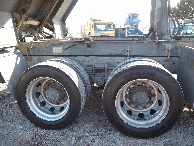 いすゞフォワード汚泥ダンプ汚泥タンクステンレス張り|中古トラックの販売・買取・査定のアイナビ