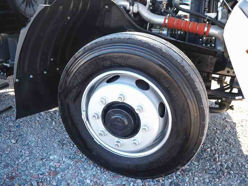 三菱ふそうファイター増トンステンレス造りボディ家畜運搬車|中古トラックの販売・買取・査定のアイナビ