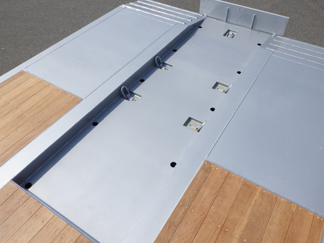 東邦TL26G4E2改低床8輪重機運搬シングル引き幅299Cm|中古トラックの販売・買取・査定のアイナビ