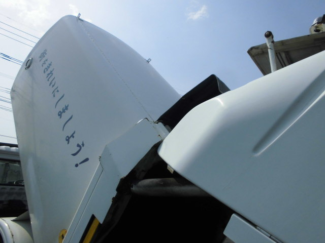 4T パッカー車 回転式 ダンプ式 塵芥車 ごみ収集車|中古トラックの販売・買取・査定のアイナビ