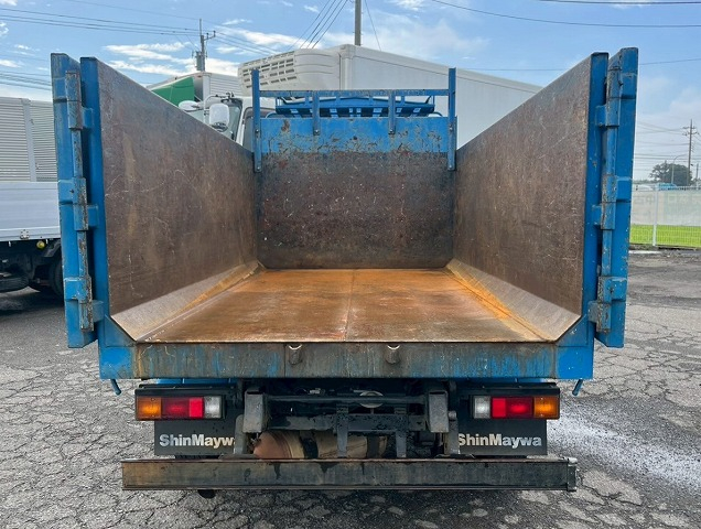 新明和製・4立米★4ナンバー★リア観音扉★5速MT・土砂禁ダンプ|中古トラックの販売・買取・査定のアイナビ