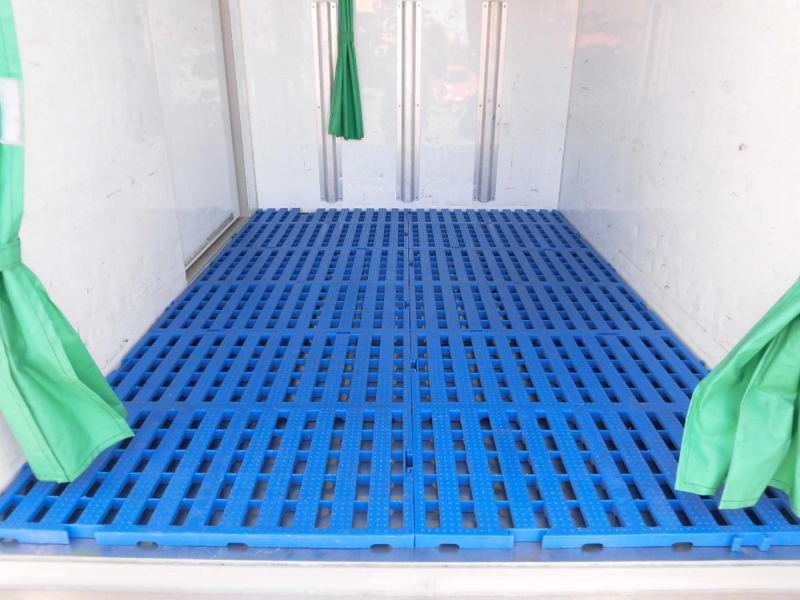 R1年クリッパーAT 低温式-30°設定 左SD|中古トラックの販売・買取・査定のアイナビ