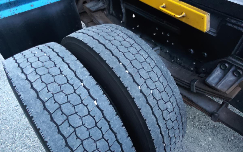 平成27年式 いすゞ フォワード ステン補強 新明和 8.1m3|中古トラックの販売・買取・査定のアイナビ