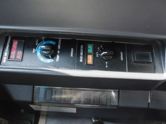 66人乗り 57席 大型バス 自動ドア リクライニングシート|中古トラックの販売・買取・査定のアイナビ