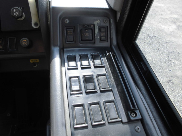 66人乗り 57席 大型バス 自動ドア リクライニングシート|中古トラックの販売・買取・査定のアイナビ