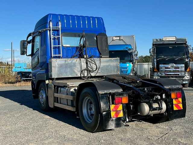 ハイルーフ★第5輪:10トン★420馬力★E尺★中間尺★7速MT|中古トラックの販売・買取・査定のアイナビ