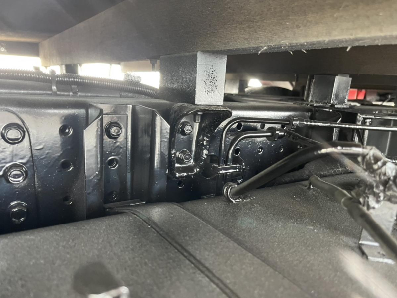 平成24年キャンターアルミブロックパワーゲート4WD準中型|中古トラックの販売・買取・査定のアイナビ