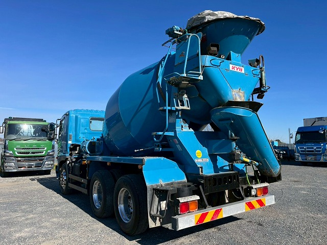 車検付★9.94トン積載★3軸2デフ★KYB★7速M/T★リターダ|中古トラックの販売・買取・査定のアイナビ