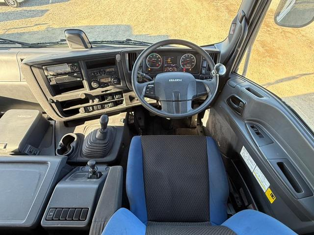 いすゞ ダンプ ギガ|中古トラックの販売・買取・査定のアイナビ