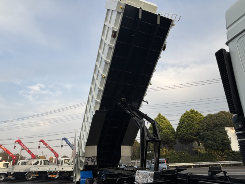 ハイルーフ土砂禁未使用極東36立米スウェーデン鋼|中古トラックの販売・買取・査定のアイナビ