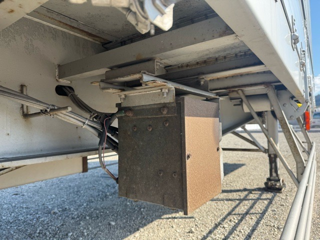 H27東邦ウイングトレーラ 3軸リフトアクスル車検付状態良好|中古トラックの販売・買取・査定のアイナビ